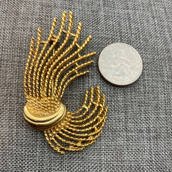 M Jent Brooch Pin 2.5 In Gold Abstract Wheat Knot Spray Swirl Vintage Retro - Picture 1 of 9